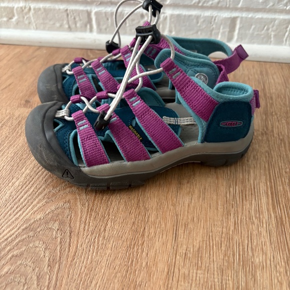 KEEN Unisex-Child Newport Boundless (Toddler/Little Big Kid) Sandals - Picture 1 of 4